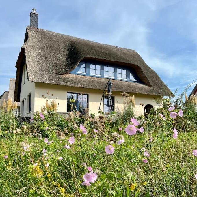 Stilvolles Reetdachhaus Coastline An Der Ostsee Gross Schwansee Exterior photo